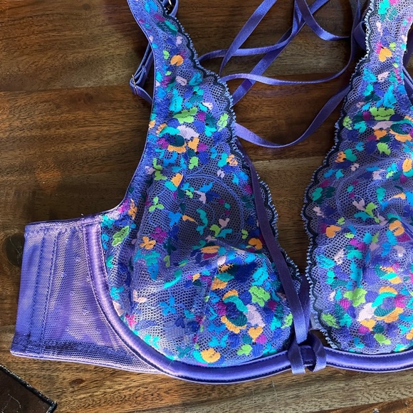 Savage X Fenty Steamy Floral Purple Royale Romance in Bloom Unlined Lace Bra Set - Picture 12 of 15